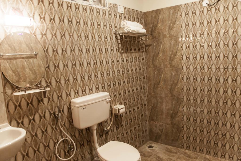 Petra Family Guest House Vālpārai 部屋 写真