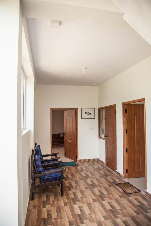 Petra Family Guest House Vālpārai エクステリア 写真